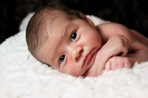 newborn-baby-Cherul Holt via Pixabay